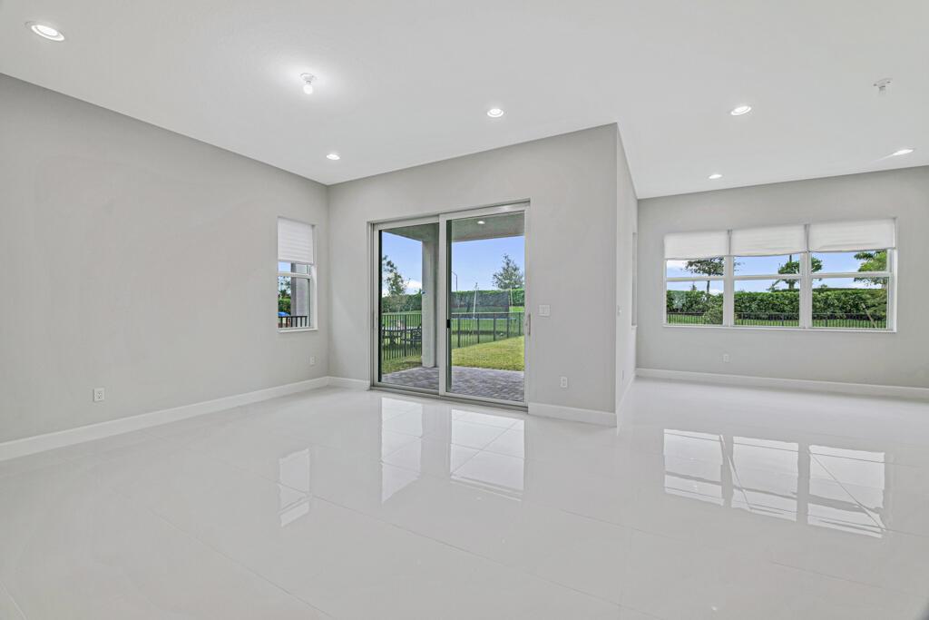 5440 Macoon Way
