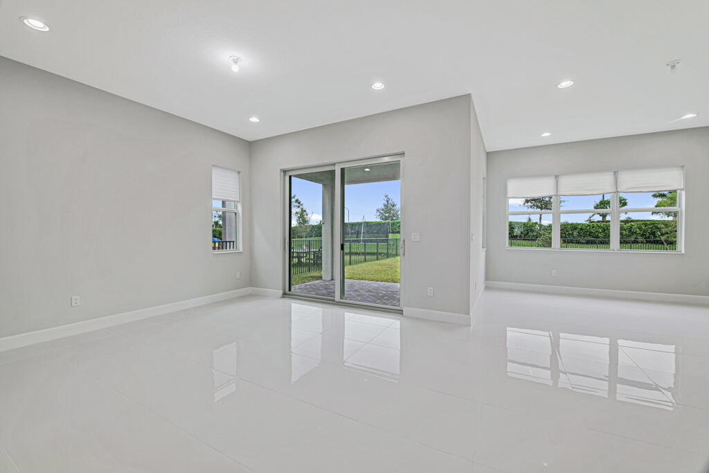 5440 Macoon Way