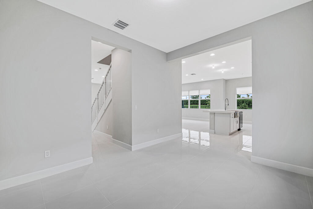 5440 Macoon Way