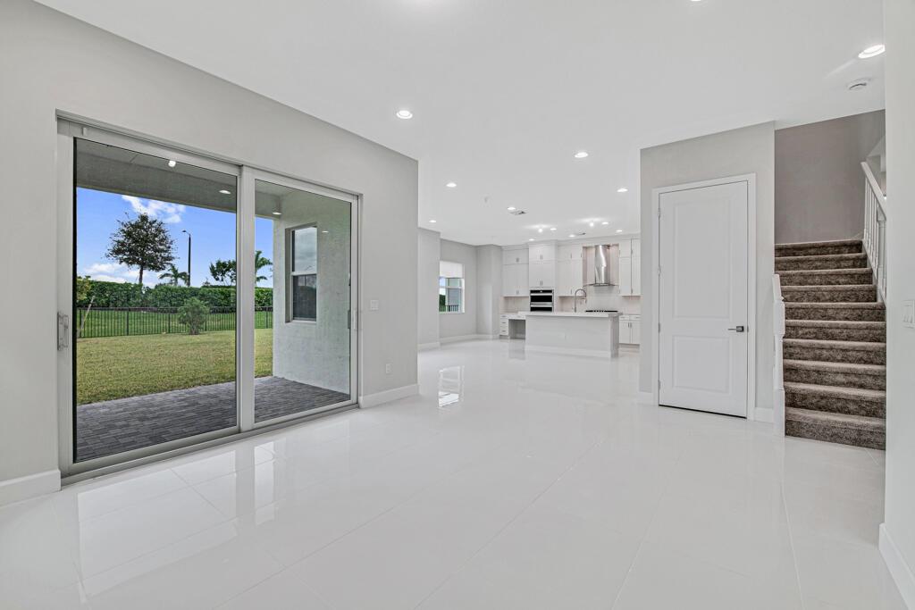 5440 Macoon Way
