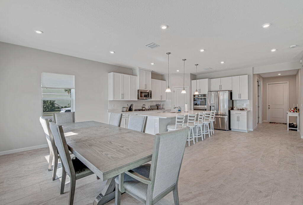 19158 Rolling Acres Road