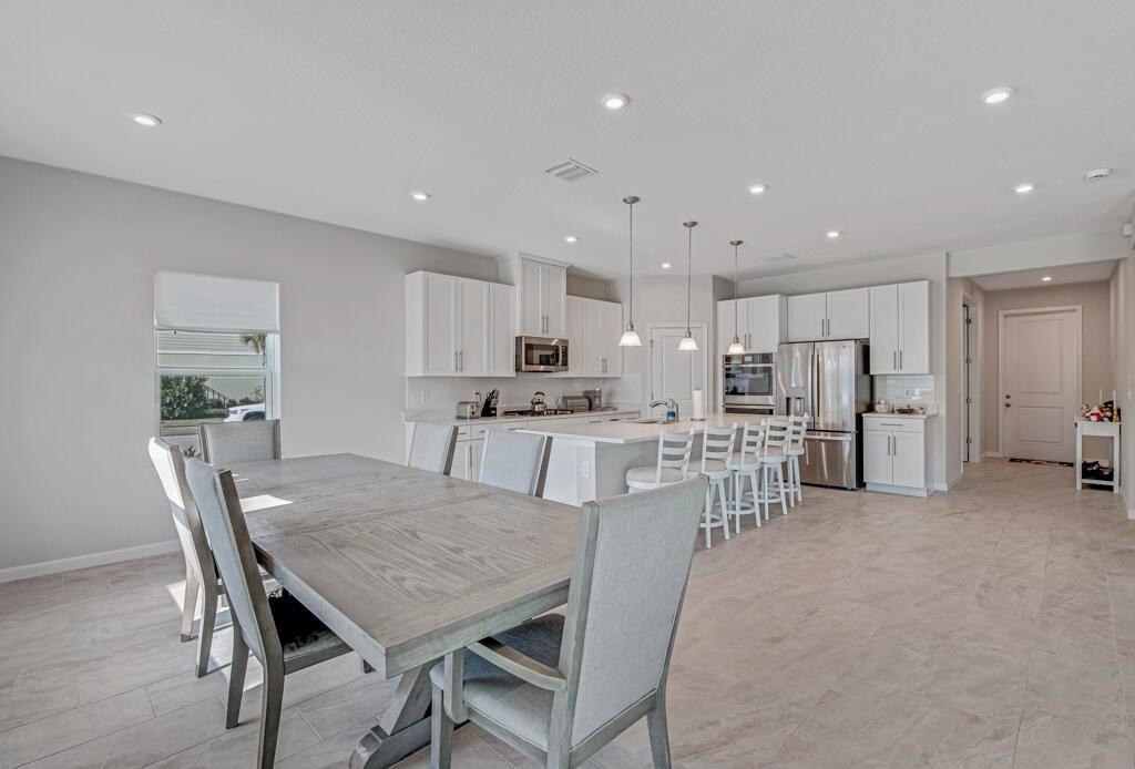 19158 Rolling Acres Road