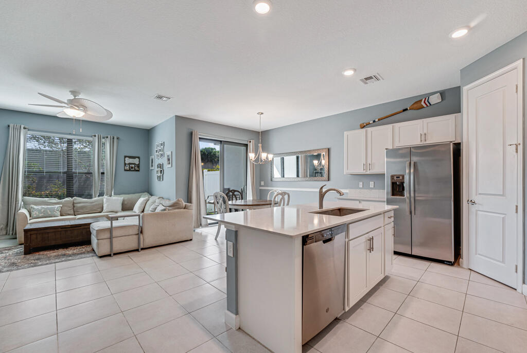 1012 Willow Place