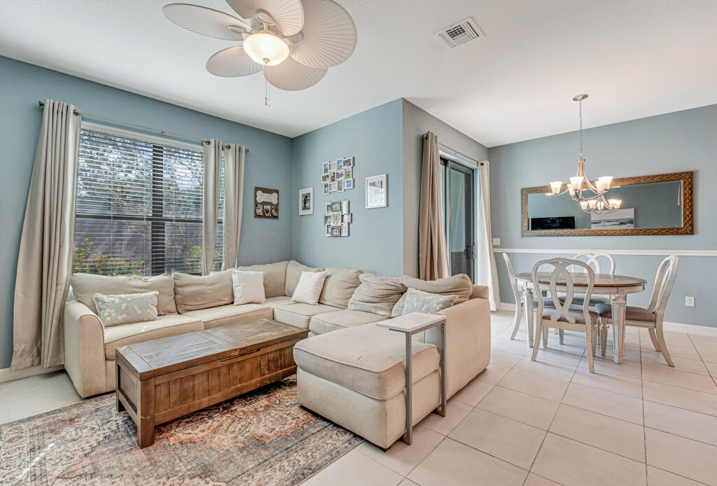 1012 Willow Place