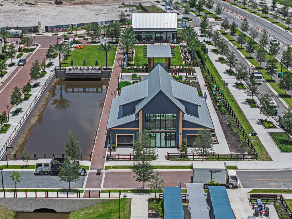 930 SW Prairie Avenue