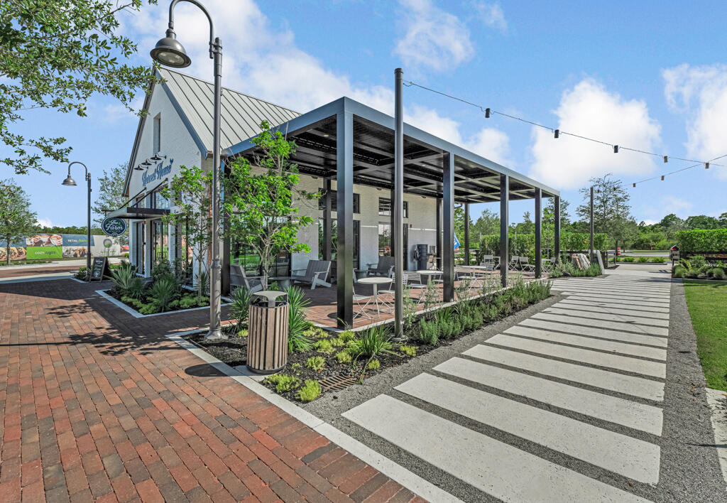 930 SW Prairie Avenue