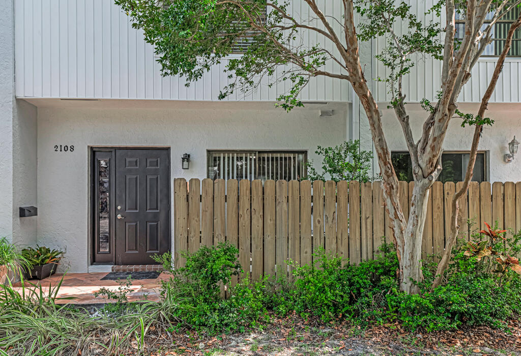 2108 NE 44th Street
