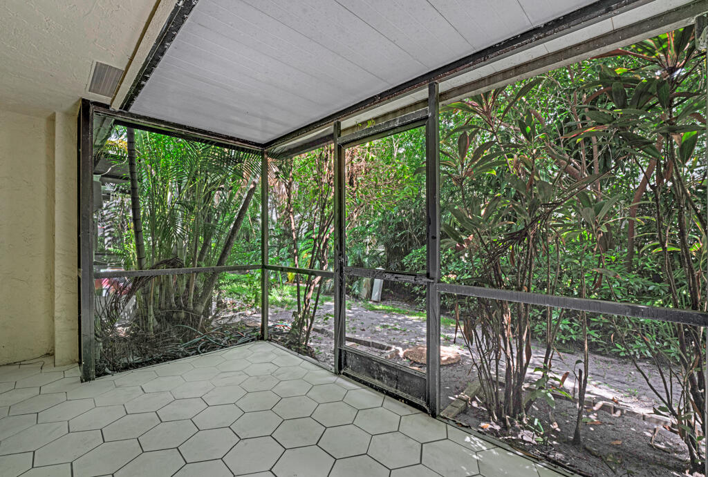 2108 NE 44th Street