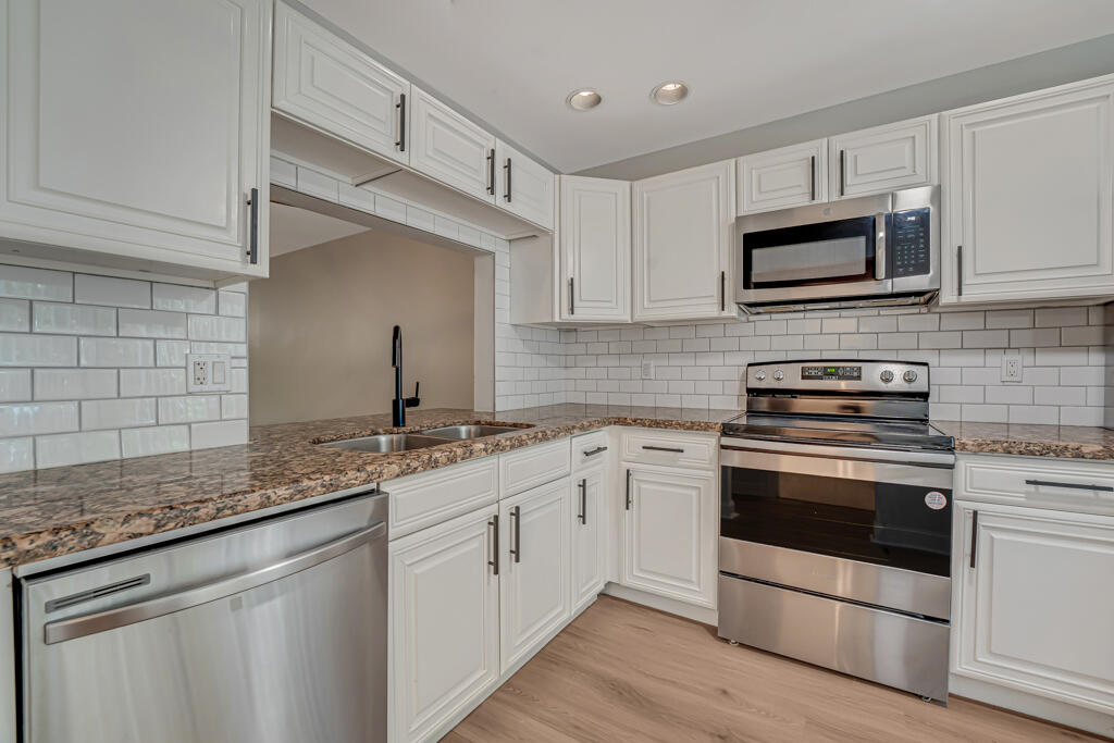 2108 NE 44th Street