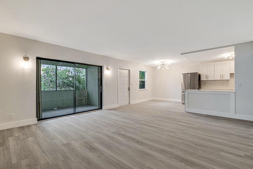 111 Lake Avenue 7