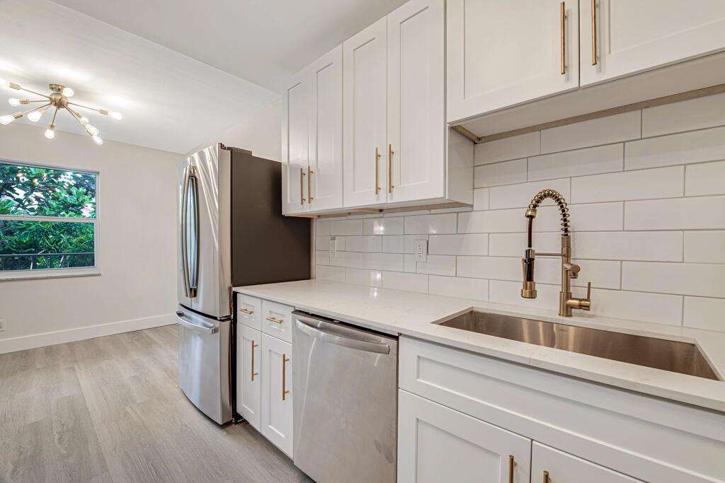 111 Lake Avenue 7