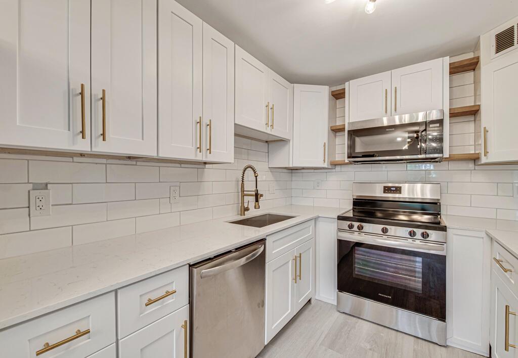 111 Lake Avenue 7