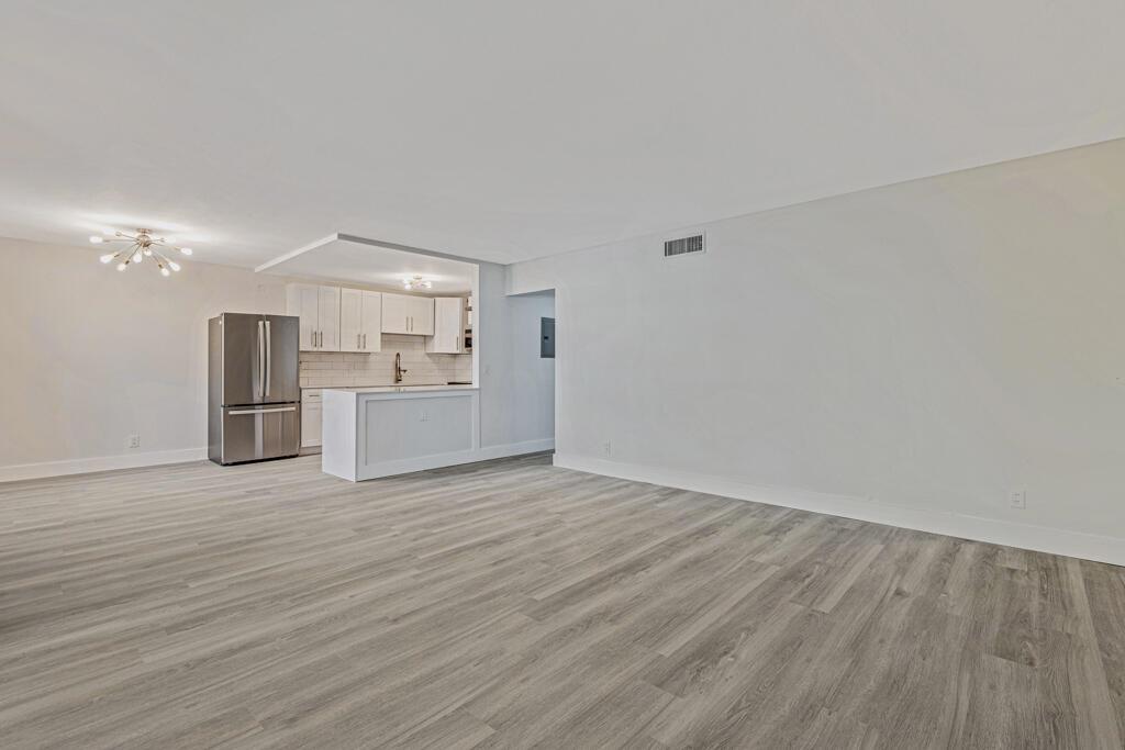 111 Lake Avenue 7