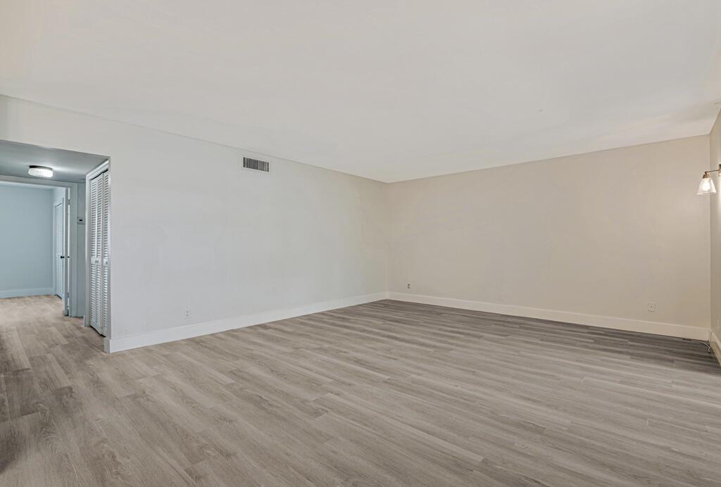 111 Lake Avenue 7