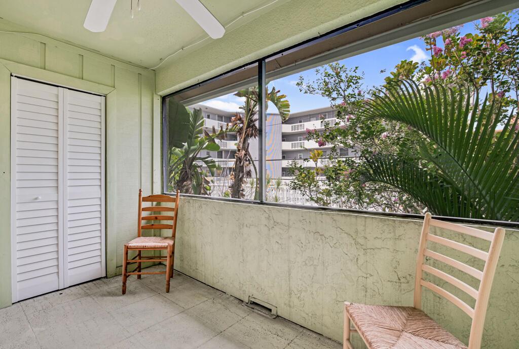 111 Lake Avenue 7