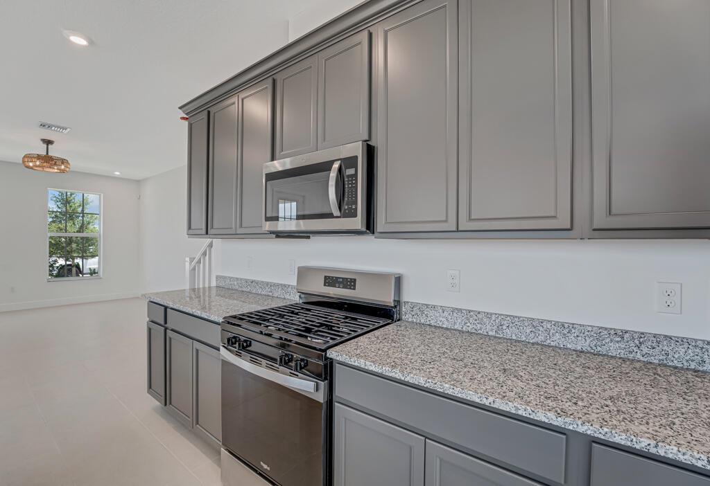 930 SW Prairie Avenue