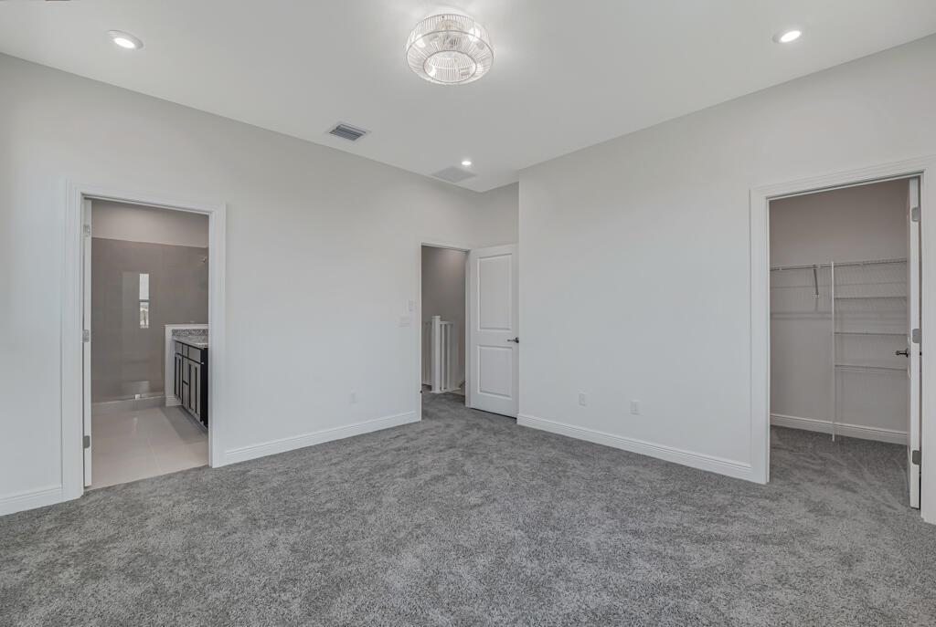 930 SW Prairie Avenue