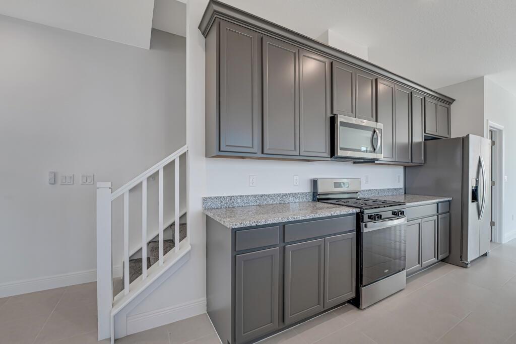 930 SW Prairie Avenue