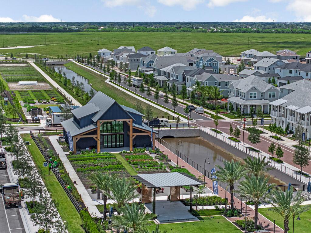 930 SW Prairie Avenue