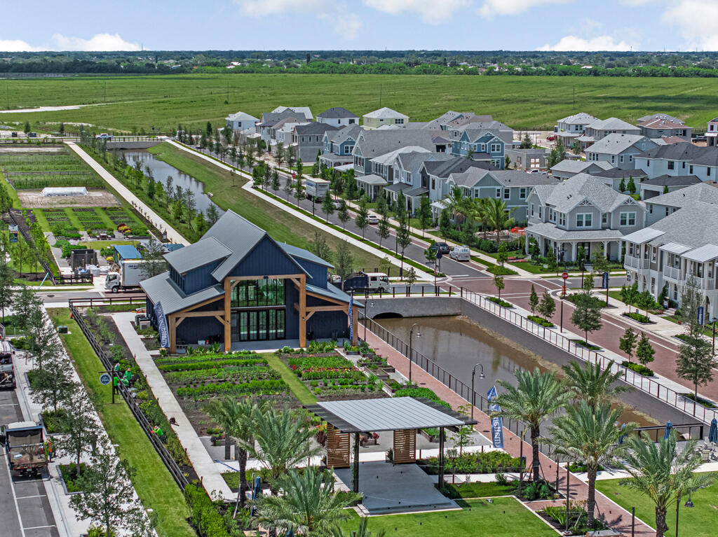 930 SW Prairie Avenue