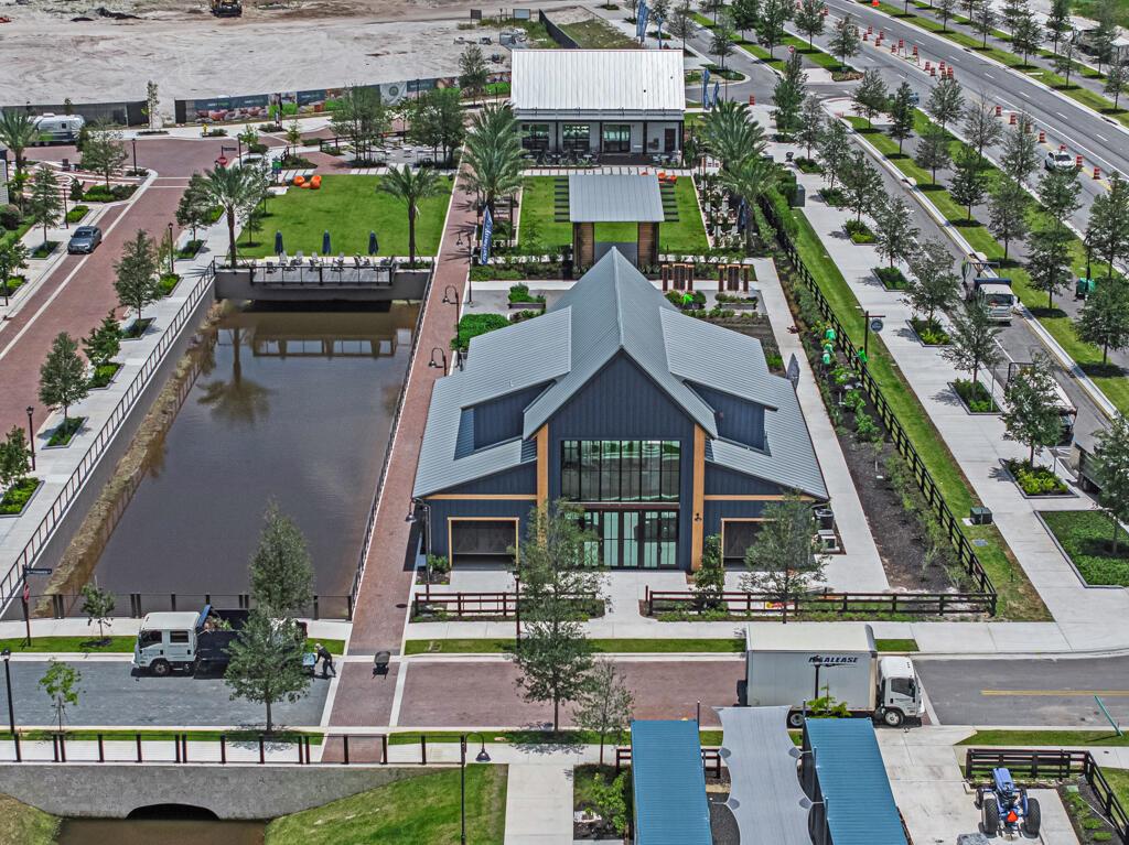 930 SW Prairie Avenue