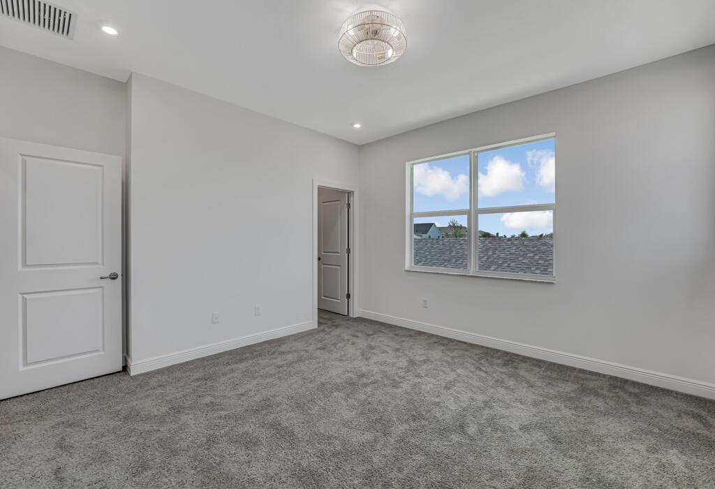 930 SW Prairie Avenue