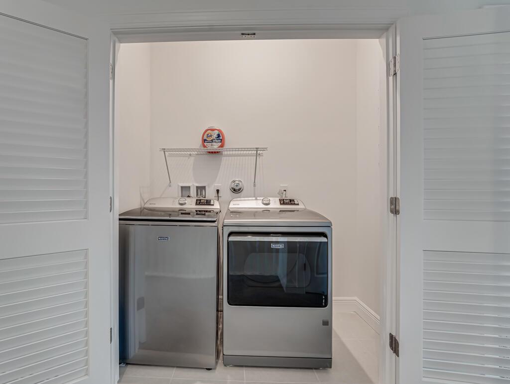 930 SW Prairie Avenue