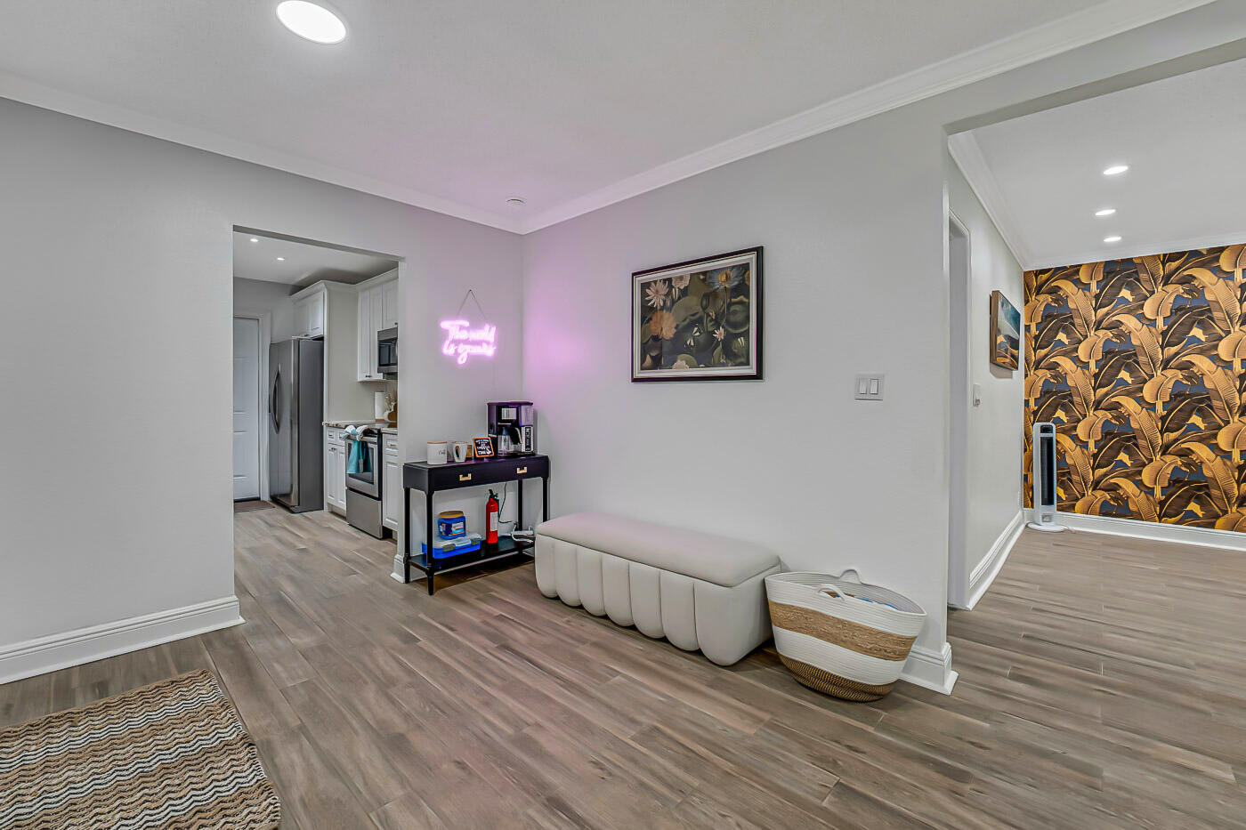 532 N Palmway