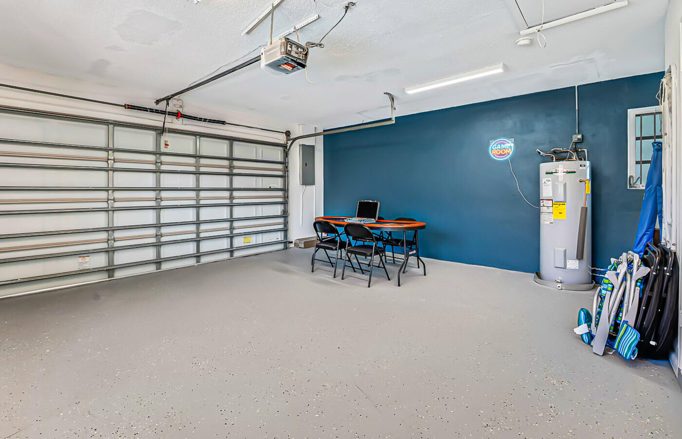 532 N Palmway