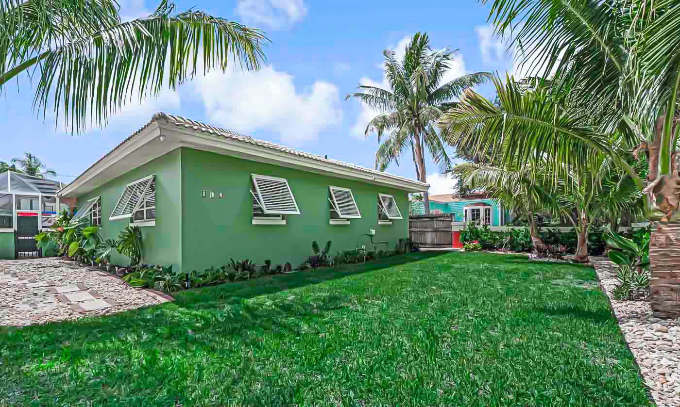 532 N Palmway