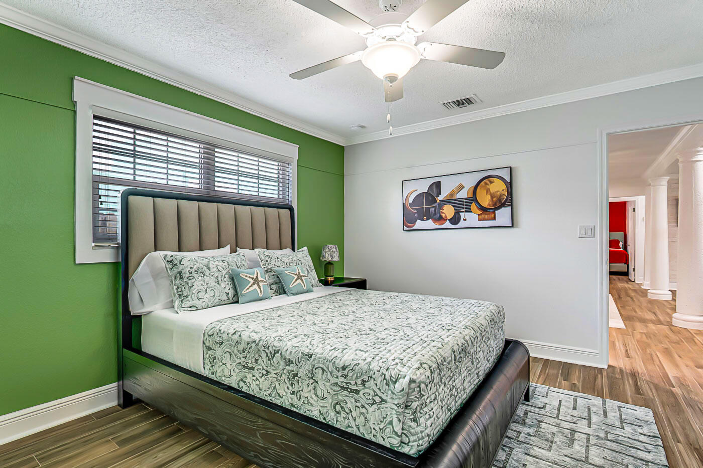 532 N Palmway