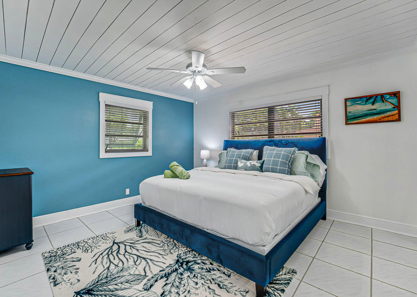 532 N Palmway