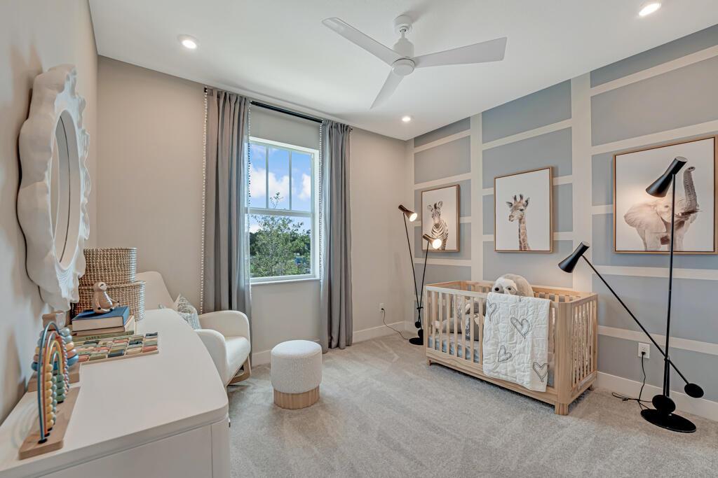 933 SW Prairie Avenue