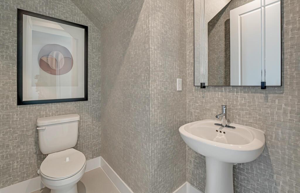 933 SW Prairie Avenue