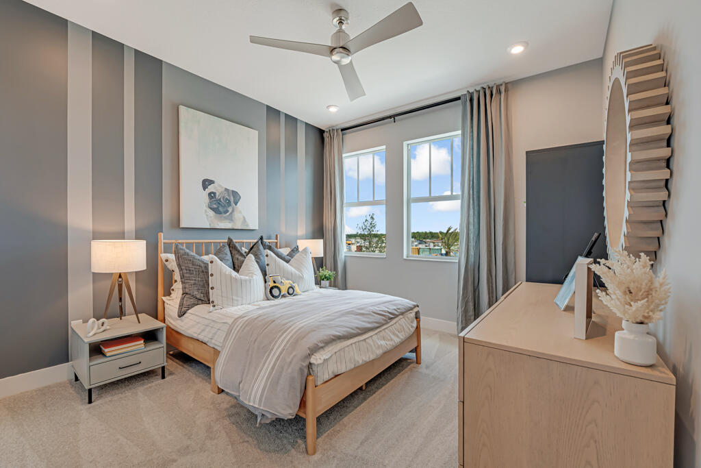 933 SW Prairie Avenue