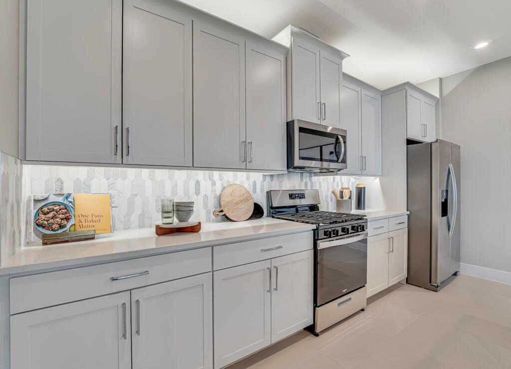 933 SW Prairie Avenue