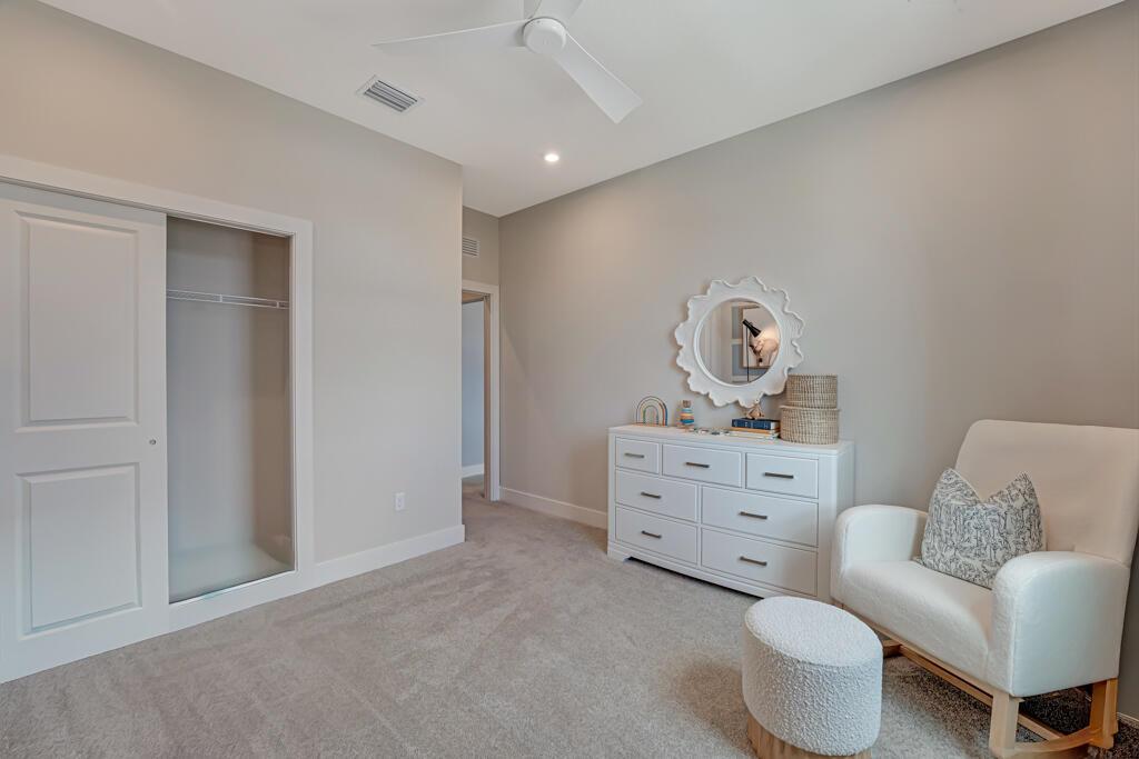 933 SW Prairie Avenue