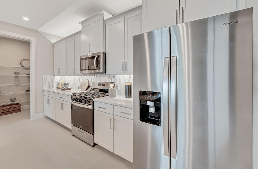 933 SW Prairie Avenue