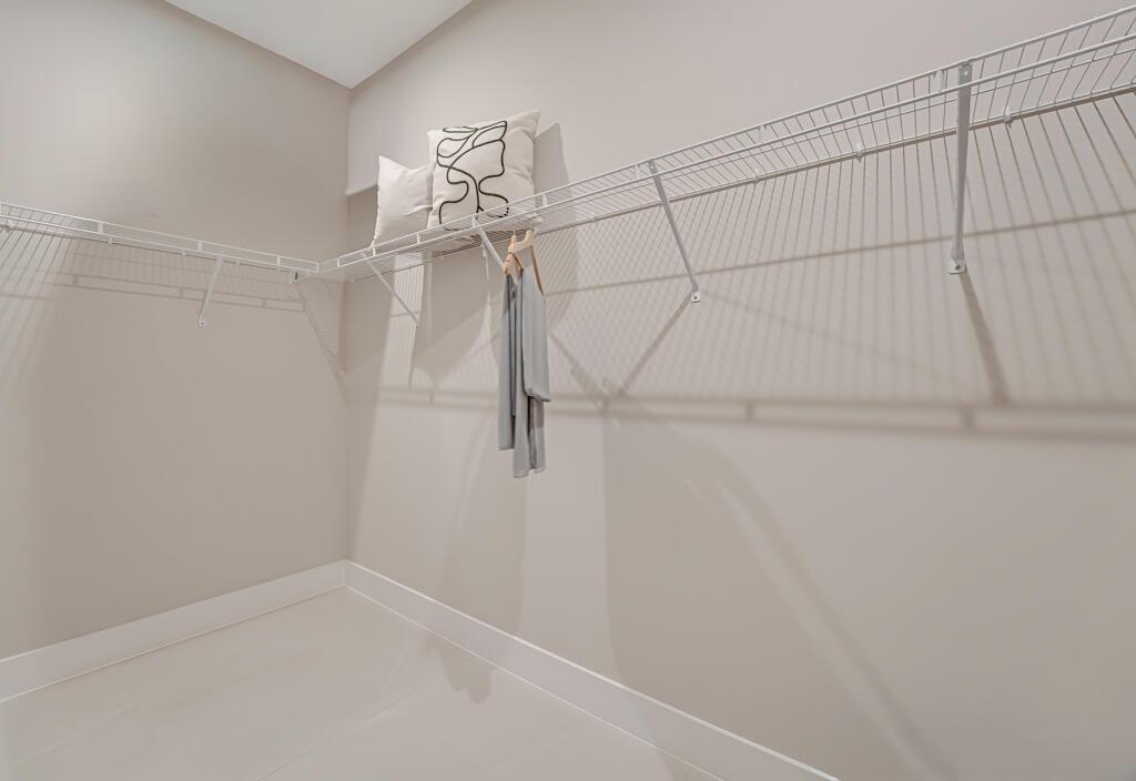 955 SW Prairie Avenue