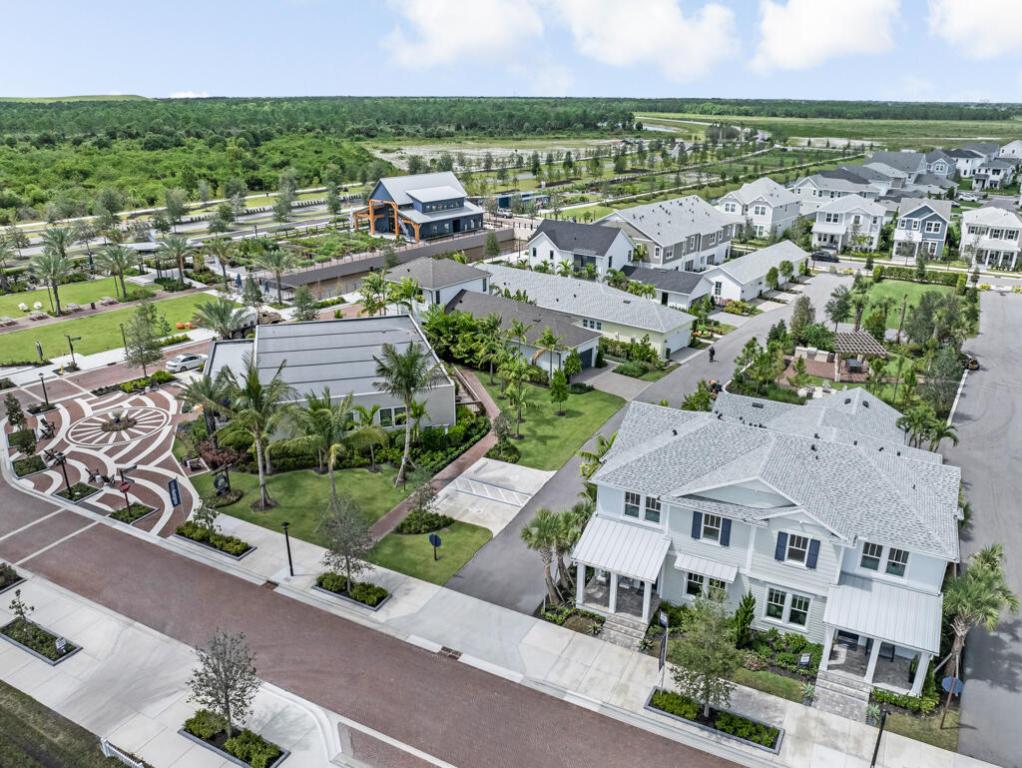 955 SW Prairie Avenue