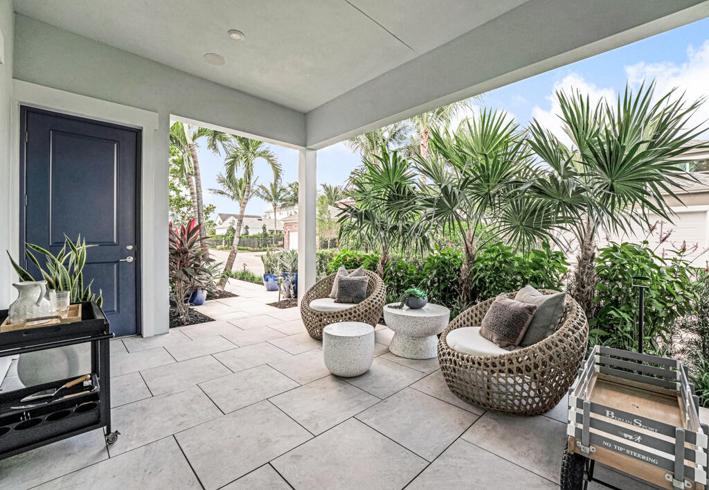 955 SW Prairie Avenue