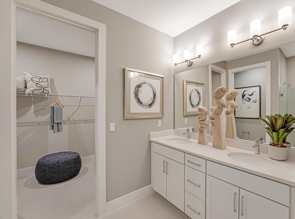 955 SW Prairie Avenue