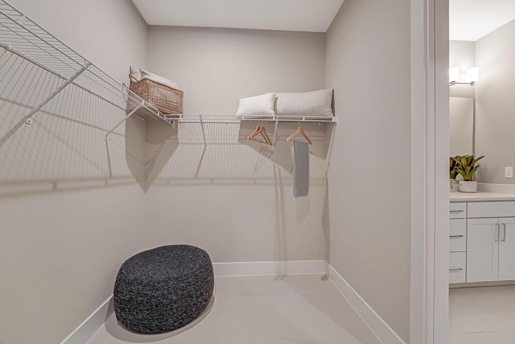 955 SW Prairie Avenue