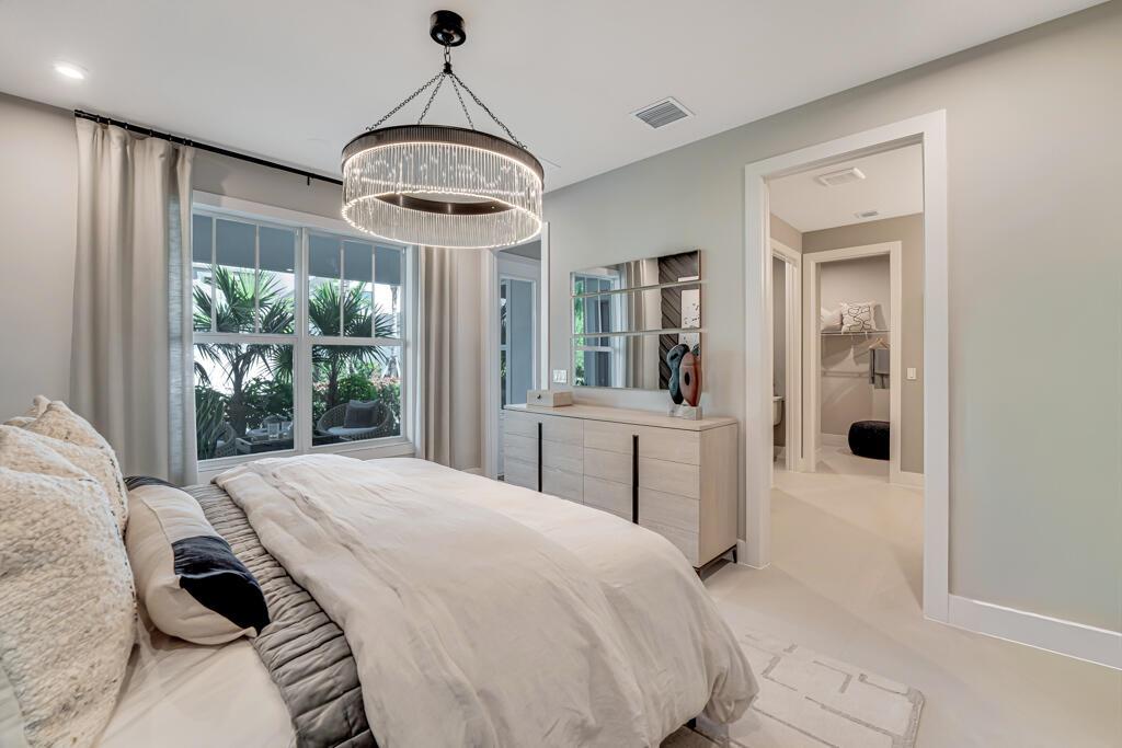 955 SW Prairie Avenue