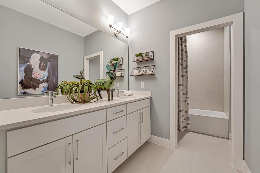 955 SW Prairie Avenue