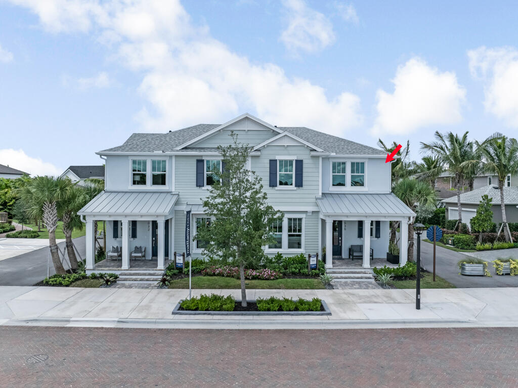 955 SW Prairie Avenue