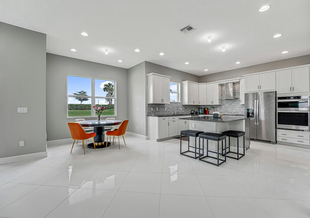 5482 Macoon Way