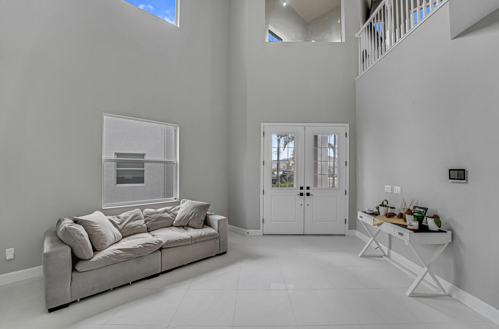 5482 Macoon Way