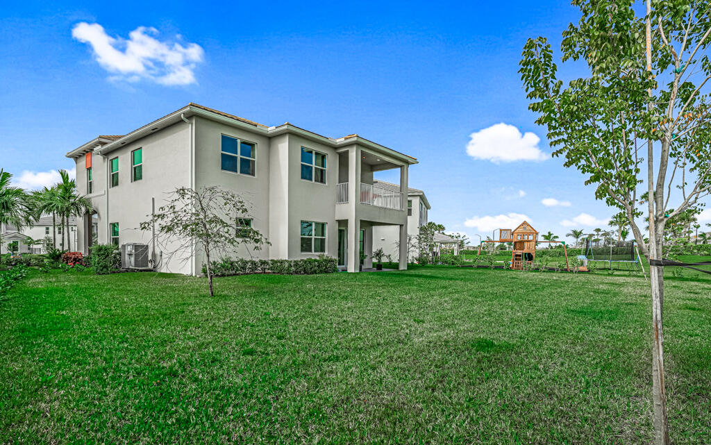 5482 Macoon Way