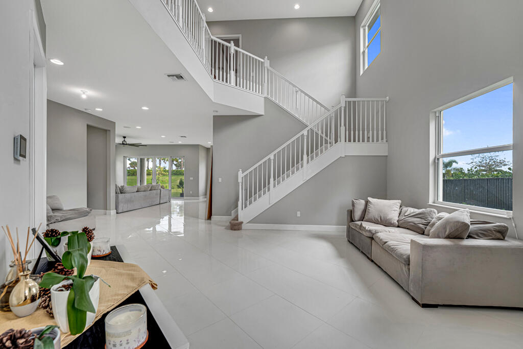 5482 Macoon Way